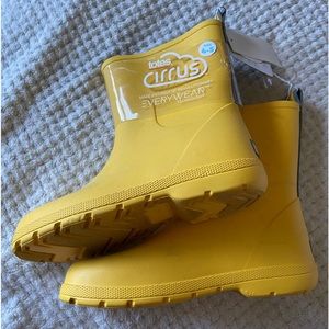 Kids Rainboots NWT
